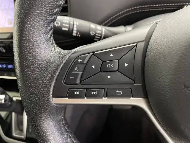 日産 セレナ ハイウェイスター Vセレクション 鹿児島県 2018(平30)年 4.3万km ブリリアントホワイトパール 純正ナビ/（CD/DVD/BT/フルセグTV）/純正フリップダウンモニター/アラウンドビューモニター/両側パワースライドドア/エマージェンシーブレーキ/クルーズコントロール/電動パーキングブレーキ/オートホールド/オートライト/LEDヘッドライト/スマートキー/プッシュスタート/取説、保証書
