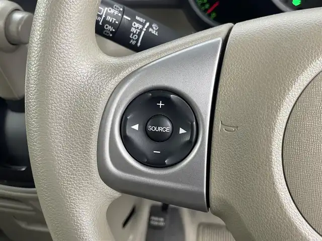 ホンダ Ｎ ＢＯＸ G Lパッケージ 群馬県 2012(平24)年 8.5万km ヒダマリアイボリーパール 純正ＣＤデッキ　オートエアコン　アイドリングストップ　ヘッドライトレベライザー　電格ミラー　ステアリングリモコン　片側パワスラ　Ｗエアバック　Ｐスタート　スマートキー　スペアキー　社外アルミ　禁煙車