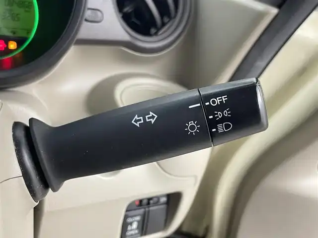 ホンダ Ｎ ＢＯＸ G Lパッケージ 群馬県 2012(平24)年 8.5万km ヒダマリアイボリーパール 純正ＣＤデッキ　オートエアコン　アイドリングストップ　ヘッドライトレベライザー　電格ミラー　ステアリングリモコン　片側パワスラ　Ｗエアバック　Ｐスタート　スマートキー　スペアキー　社外アルミ　禁煙車