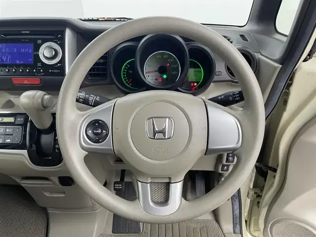 ホンダ Ｎ ＢＯＸ G Lパッケージ 群馬県 2012(平24)年 8.5万km ヒダマリアイボリーパール 純正ＣＤデッキ　オートエアコン　アイドリングストップ　ヘッドライトレベライザー　電格ミラー　ステアリングリモコン　片側パワスラ　Ｗエアバック　Ｐスタート　スマートキー　スペアキー　社外アルミ　禁煙車