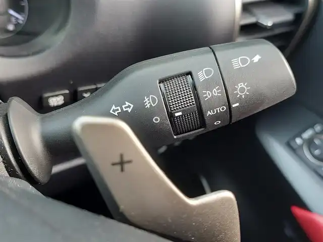 レクサス ＮＸ 300h Fスポーツ 東京都 2018(平30)年 4.3万km ホワイトノーヴァガラスフレーク マークレビンソン/サンルーフ/ルーフレール/レクサスセーフティ＋/プリクラッシュセーフティ/レーントレーシングアシスト/オートハイビーム/クリアランスソナー/レーダークルーズコントロール/純正SDナビ/パノラミックビューモニター/CD/DVD/BT/AM/FM/USB/赤×黒レザーシート/シートヒーター/ベンチレーション/AC100電源/ヘッドアップディスプレイ/ブラインドスポットモニター