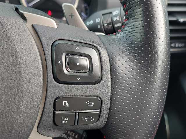 レクサス ＮＸ 300h Fスポーツ 東京都 2018(平30)年 4.3万km ホワイトノーヴァガラスフレーク マークレビンソン/サンルーフ/ルーフレール/レクサスセーフティ＋/プリクラッシュセーフティ/レーントレーシングアシスト/オートハイビーム/クリアランスソナー/レーダークルーズコントロール/純正SDナビ/パノラミックビューモニター/CD/DVD/BT/AM/FM/USB/赤×黒レザーシート/シートヒーター/ベンチレーション/AC100電源/ヘッドアップディスプレイ/ブラインドスポットモニター