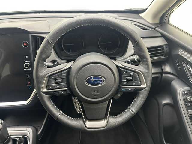 スバル クロストレック リミテッド 兵庫県 2023(令5)年 2.2万km クリスタルホワイトP 純正11.6インチナビ（FM・AM/BT/フルセグ/iPod/AUX）/バックカメラ/全方位カメラ/ETC/社外ドラレコ前後/デジタルインナーミラー/純正AW18インチ/純正フロアマット/追従式クルーズコントロール/パワーシート（D/N席）/シートヒーター（D/N席）/シートメモリー（D席）/ステアリングヒーター/プッシュスタート/スマートキー2本/パドルシフト/電動パーキング/チャイルドシート対応/オートライト/LEDヘッドランプ/フォグランプ/電動格納ミラー/ウインカーミラー/ドアバイザー/AVH