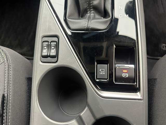 スバル クロストレック リミテッド 兵庫県 2023(令5)年 2.2万km クリスタルホワイトP 純正11.6インチナビ（FM・AM/BT/フルセグ/iPod/AUX）/バックカメラ/全方位カメラ/ETC/社外ドラレコ前後/デジタルインナーミラー/純正AW18インチ/純正フロアマット/追従式クルーズコントロール/パワーシート（D/N席）/シートヒーター（D/N席）/シートメモリー（D席）/ステアリングヒーター/プッシュスタート/スマートキー2本/パドルシフト/電動パーキング/チャイルドシート対応/オートライト/LEDヘッドランプ/フォグランプ/電動格納ミラー/ウインカーミラー/ドアバイザー/AVH