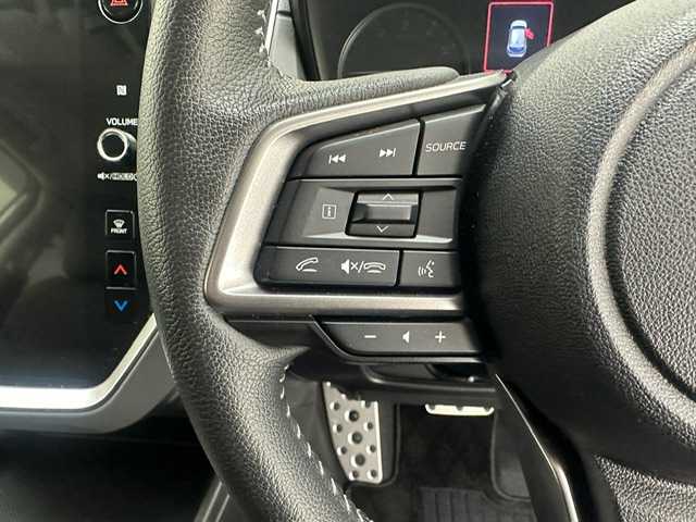 スバル クロストレック リミテッド 兵庫県 2023(令5)年 2.2万km クリスタルホワイトP 純正11.6インチナビ（FM・AM/BT/フルセグ/iPod/AUX）/バックカメラ/全方位カメラ/ETC/社外ドラレコ前後/デジタルインナーミラー/純正AW18インチ/純正フロアマット/追従式クルーズコントロール/パワーシート（D/N席）/シートヒーター（D/N席）/シートメモリー（D席）/ステアリングヒーター/プッシュスタート/スマートキー2本/パドルシフト/電動パーキング/チャイルドシート対応/オートライト/LEDヘッドランプ/フォグランプ/電動格納ミラー/ウインカーミラー/ドアバイザー/AVH