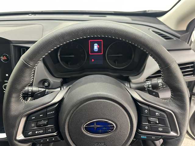 スバル クロストレック リミテッド 兵庫県 2023(令5)年 2.2万km クリスタルホワイトP 純正11.6インチナビ（FM・AM/BT/フルセグ/iPod/AUX）/バックカメラ/全方位カメラ/ETC/社外ドラレコ前後/デジタルインナーミラー/純正AW18インチ/純正フロアマット/追従式クルーズコントロール/パワーシート（D/N席）/シートヒーター（D/N席）/シートメモリー（D席）/ステアリングヒーター/プッシュスタート/スマートキー2本/パドルシフト/電動パーキング/チャイルドシート対応/オートライト/LEDヘッドランプ/フォグランプ/電動格納ミラー/ウインカーミラー/ドアバイザー/AVH