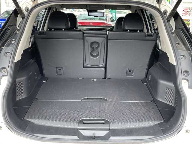 日産 エクストレイル 20Xi 岐阜県 2019(令1)年 11.3万km ブリリアントホワイトパール /純正SDナビ/(FM/AM/フルセグTV/CD/DVD/BT/SD/iPod/USB)/(インテリジェント　FCW)/(インテリジェント　DA)/(後側方車両検知警報)/(後退時車両検知警報)/(プロパイロット)/(インテリジェント　ライドコントロール)/(インテリジェント　トレースコントロール)/(ヒーター付きドアミラー)/(フロント＆バックソナー)/(オートブレーキホールド)/(ステアリングスイッチ)/(クルーズコントロール)/(ヒルスタートアシスト)/(SRSカーテンエアバッグ)/(インテリジェント　アラウンドビューモニター)/(デジタルインナーミラー)/(パワーバックドア)/(ステアリングスイッチ)/(17インチアルミホイール)/(ETC)