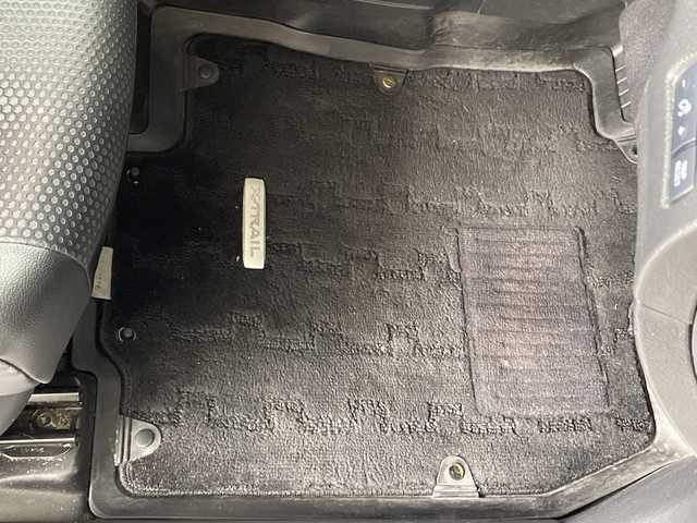 日産 エクストレイル 20Xi 岐阜県 2019(令1)年 11.3万km ブリリアントホワイトパール /純正SDナビ/(FM/AM/フルセグTV/CD/DVD/BT/SD/iPod/USB)/(インテリジェント　FCW)/(インテリジェント　DA)/(後側方車両検知警報)/(後退時車両検知警報)/(プロパイロット)/(インテリジェント　ライドコントロール)/(インテリジェント　トレースコントロール)/(ヒーター付きドアミラー)/(フロント＆バックソナー)/(オートブレーキホールド)/(ステアリングスイッチ)/(クルーズコントロール)/(ヒルスタートアシスト)/(SRSカーテンエアバッグ)/(インテリジェント　アラウンドビューモニター)/(デジタルインナーミラー)/(パワーバックドア)/(ステアリングスイッチ)/(17インチアルミホイール)/(ETC)