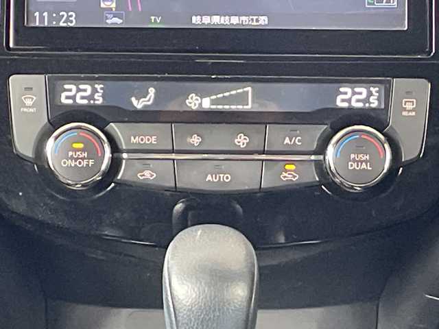 日産 エクストレイル 20Xi 岐阜県 2019(令1)年 11.3万km ブリリアントホワイトパール /純正SDナビ/(FM/AM/フルセグTV/CD/DVD/BT/SD/iPod/USB)/(インテリジェント　FCW)/(インテリジェント　DA)/(後側方車両検知警報)/(後退時車両検知警報)/(プロパイロット)/(インテリジェント　ライドコントロール)/(インテリジェント　トレースコントロール)/(ヒーター付きドアミラー)/(フロント＆バックソナー)/(オートブレーキホールド)/(ステアリングスイッチ)/(クルーズコントロール)/(ヒルスタートアシスト)/(SRSカーテンエアバッグ)/(インテリジェント　アラウンドビューモニター)/(デジタルインナーミラー)/(パワーバックドア)/(ステアリングスイッチ)/(17インチアルミホイール)/(ETC)