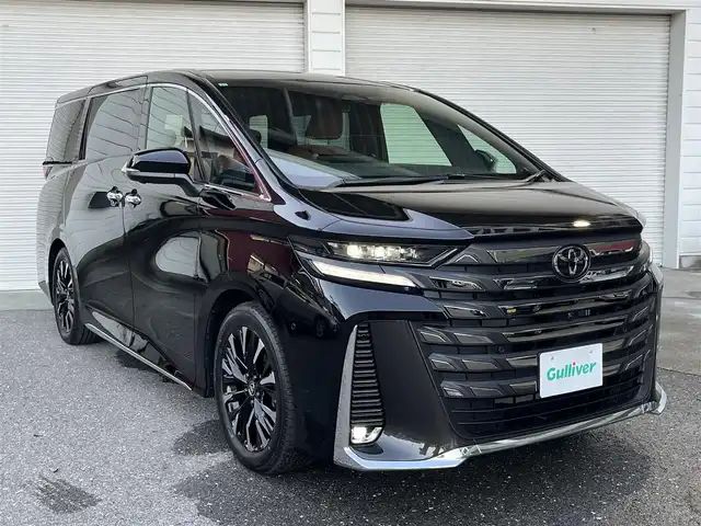 トヨタ ヴェルファイア ハイブリット エグゼクティブ ラウンジ 高知県 2025(令7)年 0.1千km ブラック 純正ナビ/Bluetooth接続/ETC/ドライブレコーダー/クルーズコントロール/全方位カメラ/フルセグテレビ/後席用モニター/WAC/ユニバーサルステップ（メーカーオプション）/サンセットブラウン（メーカーオプション）/両側パワースライドドア/オットマン/電動リアゲート/純正19インチアルミホイール/コーナーセンサー/横滑り防止装置/盗難防止装置/衝突被害軽減システム/LEDヘッドライト