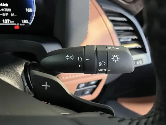 トヨタ ヴェルファイア ハイブリット エグゼクティブ ラウンジ 高知県 2025(令7)年 0.1千km ブラック 純正ナビ/Bluetooth接続/ETC/ドライブレコーダー/クルーズコントロール/全方位カメラ/フルセグテレビ/後席用モニター/WAC/ユニバーサルステップ（メーカーオプション）/サンセットブラウン（メーカーオプション）/両側パワースライドドア/オットマン/電動リアゲート/純正19インチアルミホイール/コーナーセンサー/横滑り防止装置/盗難防止装置/衝突被害軽減システム/LEDヘッドライト