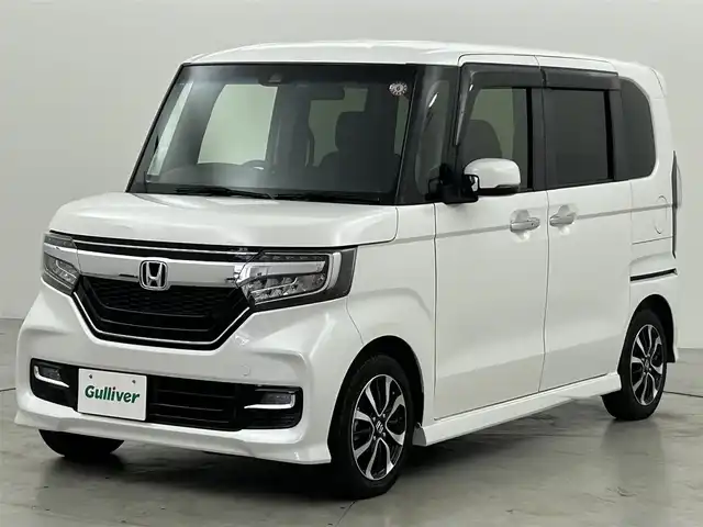 ホンダ Ｎ ＢＯＸ カスタム G L ホンダセンシング 福岡県 2020(令2)年 2.5万km プラチナホワイトパール 社外ナビ（ＢＴ，フルセグＴＶ）　/ドライブレコーダー　/ビルトインＥＴＣ　/ＡＣＣ　/衝突被害軽減ブレーキ　/レーンキープ　/横滑り防止装置　/両側電動スライドドア　/ステアリングリモコン　/純正１４インチＡＷ　/ＬＥＤ