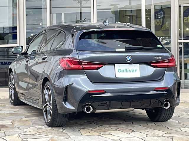 ＢＭＷ １１８ｄ Mスポーツ EDジョイ+ 静岡県 2020(令2)年 3.8万km ミネラルグレー 純正ナビ/・バックモニター/・Bluetooth/・USB/主要装備/・プッシュスタート/・ETC車載器/・ドライブレコーダー/・アダプティブクルーズコントロール/・レーンキープアシスト/・前後コーナーセンサー/・LEDヘッドライト/・純正18インチAW/・純正フロアマット/・オートライト/・ハーフレザーシート/・アイドリングストップ