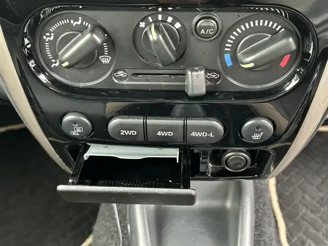 スズキ ジムニー ランドベンチャー 京都府 2016(平28)年 11.4万km クールカーキPM ターボ/４WD/5MT/ETC/シートヒーター/ウィンカーミラー/ドアバイザー/フォグランプ/ヘッドライトレベライザー/リモコンキー