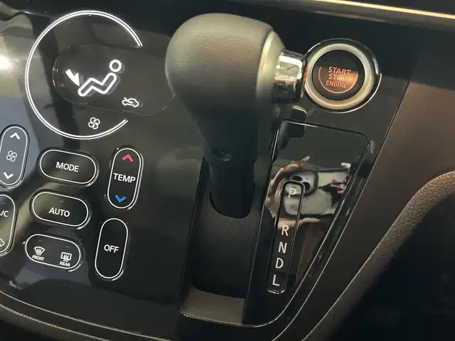 日産 デイズ ルークス ハイウェイスターターボ 大阪府 2016(平28)年 6.2万km プレミアムパープルP エマージェンシーブレーキ/純正ナビ/フルセグTV/アラウンドビューモニター/バックカメラ/両側パワースライドドア/HIDヘッドライト/AUTOライト/フォグランプ/純正１５インチアルミホイール/スマートキー/プッシュスタート/アイドリングストップ/シートバックテーブル/ETC/フロアマット