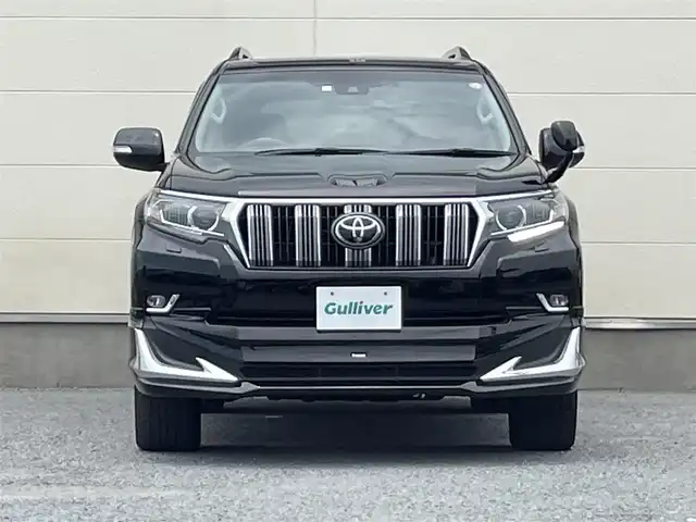 トヨタ ランドクルーザー プラド TX Lパッケージ 茨城県 2023(令5)年 4.2万km ブラック サンルーフ/モデリスタエアロ/ルーフレール/純正ナビ（NSZT-Y68T）/（CD/DVD/BT/フルセグTV）/バックカメラ/トヨタセーフティーセンス/・プリクラッシュセーフティ/・レーンディパーチャーアラート/・ダプティブハイビームシステム/・レーダークルーズコントロール/・オートマチックハイビーム/・先行車発進お知らせ/横滑り防止/前後クリアランスソナー/前後ドラレコ（ZDR-035）/レザーシート/シートヒーター/エアーシート/パワーシート/シートベンチレーション/純正１９インチAW/オートライト/LEDヘッドライト/フォグライト/ステアリングスイッチ/スマートキー/プッシュスタート/スペアキー1本/保証書