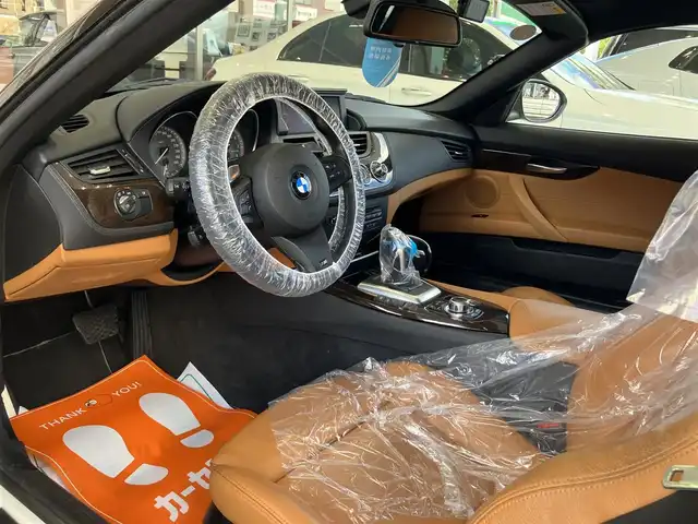 ＢＭＷ Ｚ４ sDrive35is 神奈川県 2011(平23)年 7.2万km アルピンホワイトⅢ 新車時保証書/取扱説明書/シートヒーター/メモリー付きパワーシート/純正HDDナビ/クリアランスソナー/19インチアルミホイール/ブラウンレザーシート/ミラー内蔵ETC/プッシュスタート/ドライブレコーダー