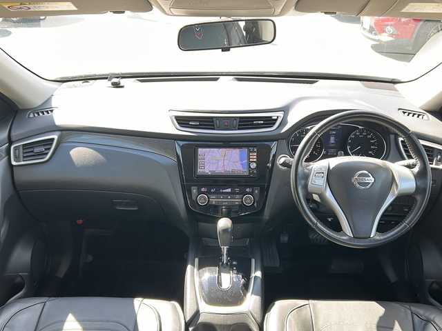 日産 エクストレイル 20X 岐阜県 2014(平26)年 6.2万km ブリリアントホワイトパール 【登録時走行距離：62462km】/禁煙車/純正ナビ/フルセグTV/バックカメラ/レザーシート/前席シートヒーター/プッシュスタート/スマートキー/LEDヘッドライト/オートライト/ドアバイザー/ルーフレール/ウィンカーミラー/Bluetooth/社外アルミホイール/オートエアコン/USB入力端子/純正フロアマット