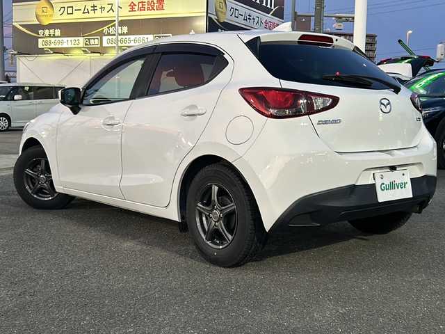 マツダ デミオ 13S 徳島県 2017(平29)年 10.3万km アークティックホワイト 純正ナビ/バックカメラ/スマートシティーブレーキサポート/ハロゲンライト/オートライト/社外AW/純正フロアマット/ドラレコ/ETC