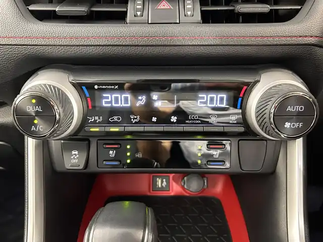トヨタ ＲＡＶ４ アドベンチャー オフロードPKGⅡ 佐賀県 2023(令5)年 3.9万km アティチュードブラックマイカ 純正１０．５型ディスプレイオーディオ/（フルセグTV/AM/FM/Bluetooth/Miracast）/全方位モニター/衝突軽減システム/コーナーセンサー/レーンアシスト/追従型クルーズコントロール/パワーシート/シートメモリ/黒レザー調合皮シート/純正18インチアルミホイール/フロアマット/ＬＥＤヘッドライト/オートライト/オートマチックハイビーム/シートヒーター・エアシート/ハンドルヒーター/ビルトイン2.0ETC/ルーフレール/ダウンヒルアシストコントロール/盗難防止装置