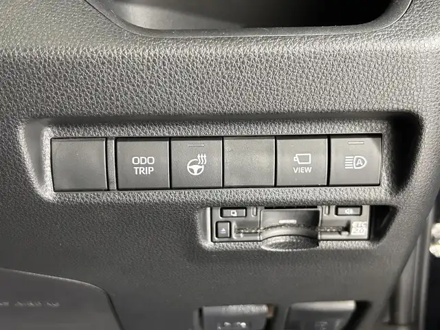 トヨタ ＲＡＶ４ アドベンチャー オフロードPKGⅡ 佐賀県 2023(令5)年 3.9万km アティチュードブラックマイカ 純正１０．５型ディスプレイオーディオ/（フルセグTV/AM/FM/Bluetooth/Miracast）/全方位モニター/衝突軽減システム/コーナーセンサー/レーンアシスト/追従型クルーズコントロール/パワーシート/シートメモリ/黒レザー調合皮シート/純正18インチアルミホイール/フロアマット/ＬＥＤヘッドライト/オートライト/オートマチックハイビーム/シートヒーター・エアシート/ハンドルヒーター/ビルトイン2.0ETC/ルーフレール/ダウンヒルアシストコントロール/盗難防止装置