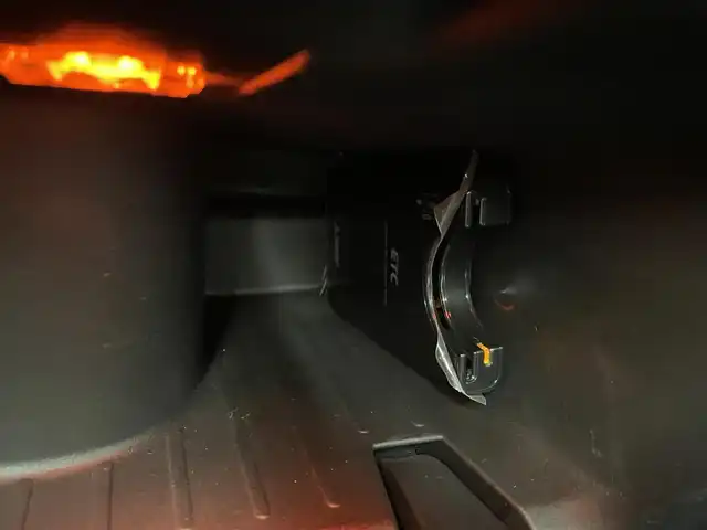 スマート ＭＣＣ スマート フォーフォー BRABUS エクスクルーシブ 岡山県 2017(平29)年 5.8万km クリスタルホワイト スマートラジオ/AM/FM/Bluetooth/USB/AUX/オートエアコン/オートワイパー/クルーズコントロール/ガラスルーフ/自動ブレーキ/レーンキープ/アイドリングストップ/PDC/ステアリングスイッチ/タコメーター/スポーツモード/アームレスト