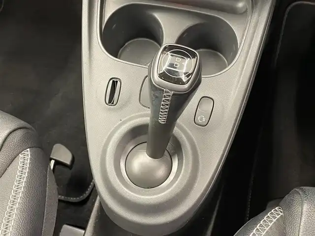 スマート ＭＣＣ スマート フォーフォー BRABUS エクスクルーシブ 岡山県 2017(平29)年 5.8万km クリスタルホワイト スマートラジオ/AM/FM/Bluetooth/USB/AUX/オートエアコン/オートワイパー/クルーズコントロール/ガラスルーフ/自動ブレーキ/レーンキープ/アイドリングストップ/PDC/ステアリングスイッチ/タコメーター/スポーツモード/アームレスト