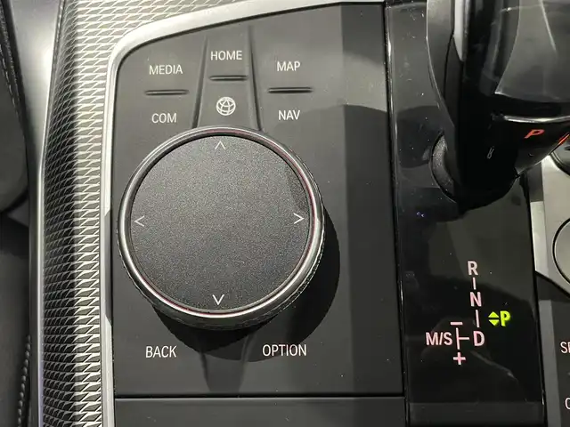 ＢＭＷ ４２０ｉ クーペ 新潟県 2021(令3)年 3.2万km アルピンホワイトⅢ ワンオーナー/純正18インチホイール/メモリナビ/バックカメラ/アラウンドビュー/アイドリングストップ/ウィンカーミラー/オットマン/クルーズコントロール/プッシュスタート/ミラー収納型ETC/前後ドライブレコーダー/アンビエントライト/パドルシフト/電動パーキングブレーキ/走行モード/前席電動シート/運転席シートメモリー/前席シートヒーター/ブラインドスポットモニター/SOSスイッチ/ハンズフリー/スペアキー1個/デジタルカードキー1個