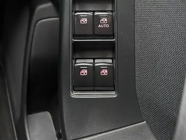 スバル フォレスター 2．0i－L アイサイト 道央・札幌 2013(平25)年 14.4万km ディープシーブルーパール ４WD/社外SDナビ（CN-S310WD）/AM／FM／CD／DVD／SD／USB／BT／フルセグTV/ETC/衝突被害軽減システム/クルーズコントロール/SI-DRIVE/X MODE/ダウンヒルアシスト/横滑り防止装置/パワーバックドア/アイドリングストップ/オートライト/ウインカーミラー/フォグランプ/ハーフレザーシート/D+N席シートヒーター/D+N席パワーシート/純正17インチAW冬タイヤ/積込夏タイヤ純正18インチAW(225／55／R18)/純正フロアマット/プッシュスタート/社外エンジンスターター/スマートキー/保証書/取扱説明書