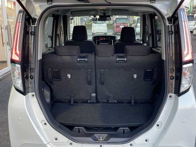 トヨタ ルーミー カスタムG 岐阜県 2022(令4)年 1.7万km パールホワイトⅢ 禁煙車/スマートアシスト/4WD/純正ナビ/フルセグTV/クルーズコントロール/衝突軽減ブレーキ/前後コーナーセンサー/アラウンドビューモニター/両側パワースライドドア/シートヒーター/アイドリングストップ/前後ドライブレコーダー/ビルトインETC2.0/純正フロアマット/純正アルミホイール/LEDヘッドライト/オートエアコン/オートライト/プッシュスタート/スマートキー