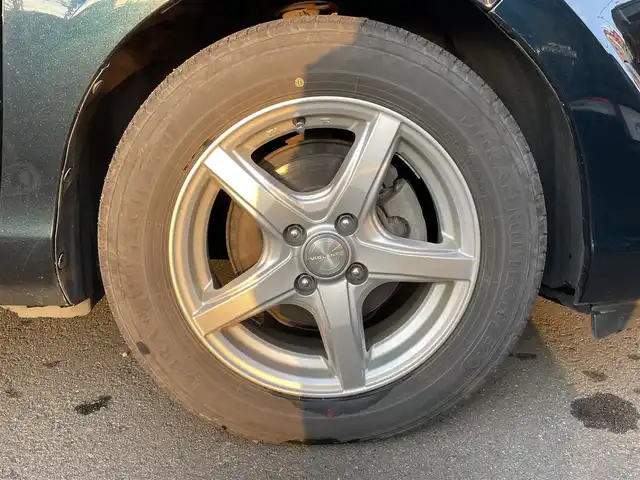 トヨタ アクア G 道央・札幌 2017(平29)年 10.7万km ブラッキッシュアゲハガラスフレーク ・ワンオーナー/・衝突軽減ブレーキ/・寒冷地仕様/・純正SDナビ/CD&DVD&BT&USB&HDMI&フルセグTV/・バックカメラ/・クルーズコントロール/・ETC/・ABS/・横滑り防止装置/・レーンキープアシスト/・盗難防止装置/・オートライト/・オートマチックハイビーム/・オートリトラミラー/・ウィンカーミラー/・ドアバイザー/・スマートキー/・スペアキー1本/・エンジンスターター/・保証書/・取扱説明書