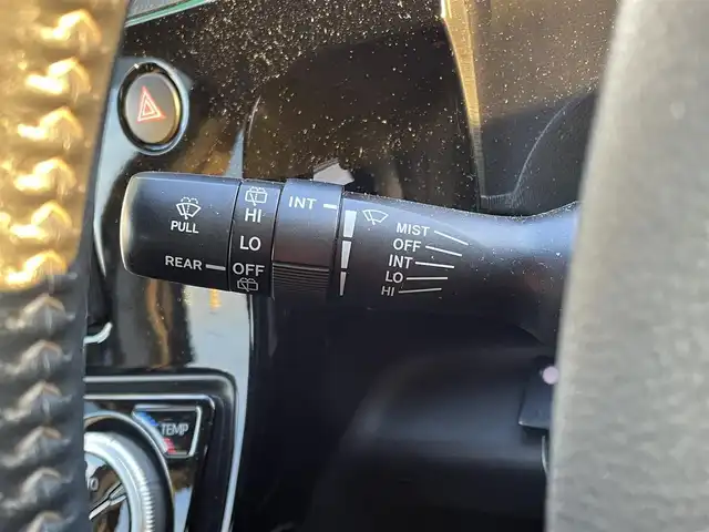 トヨタ アクア G 道央・札幌 2017(平29)年 10.7万km ブラッキッシュアゲハガラスフレーク ・ワンオーナー/・衝突軽減ブレーキ/・寒冷地仕様/・純正SDナビ/CD&DVD&BT&USB&HDMI&フルセグTV/・バックカメラ/・クルーズコントロール/・ETC/・ABS/・横滑り防止装置/・レーンキープアシスト/・盗難防止装置/・オートライト/・オートマチックハイビーム/・オートリトラミラー/・ウィンカーミラー/・ドアバイザー/・スマートキー/・スペアキー1本/・エンジンスターター/・保証書/・取扱説明書