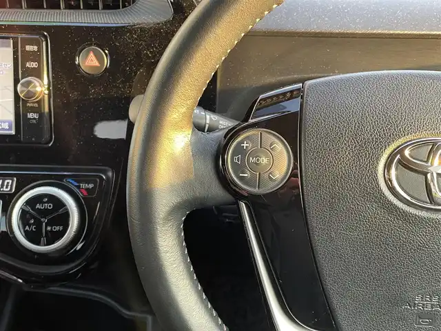 トヨタ アクア G 道央・札幌 2017(平29)年 10.7万km ブラッキッシュアゲハガラスフレーク ・ワンオーナー/・衝突軽減ブレーキ/・寒冷地仕様/・純正SDナビ/CD&DVD&BT&USB&HDMI&フルセグTV/・バックカメラ/・クルーズコントロール/・ETC/・ABS/・横滑り防止装置/・レーンキープアシスト/・盗難防止装置/・オートライト/・オートマチックハイビーム/・オートリトラミラー/・ウィンカーミラー/・ドアバイザー/・スマートキー/・スペアキー1本/・エンジンスターター/・保証書/・取扱説明書