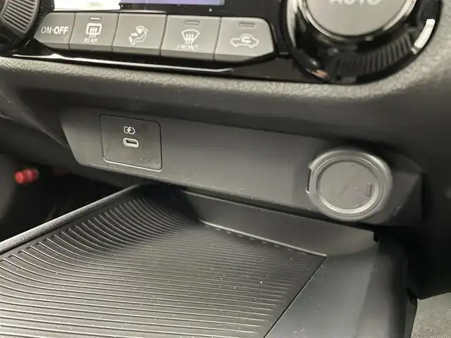 日産 ノート X 埼玉県 2024(令6)年 0.6万km ダークメタルグレー 純正ナビ/ AUX、Apple carPlay、AndroldAuto/フルセグTV/バックカメラ/スマートキー/踏み間違え防止機能/標識検知機能/インテリジェントエマージェンシーブレーキ