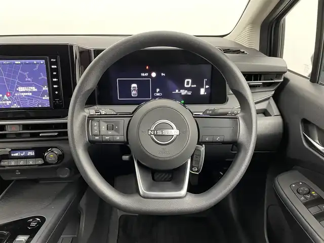 日産 ノート X 埼玉県 2024(令6)年 0.6万km ダークメタルグレー 純正ナビ/ AUX、Apple carPlay、AndroldAuto/フルセグTV/バックカメラ/スマートキー/踏み間違え防止機能/標識検知機能/インテリジェントエマージェンシーブレーキ