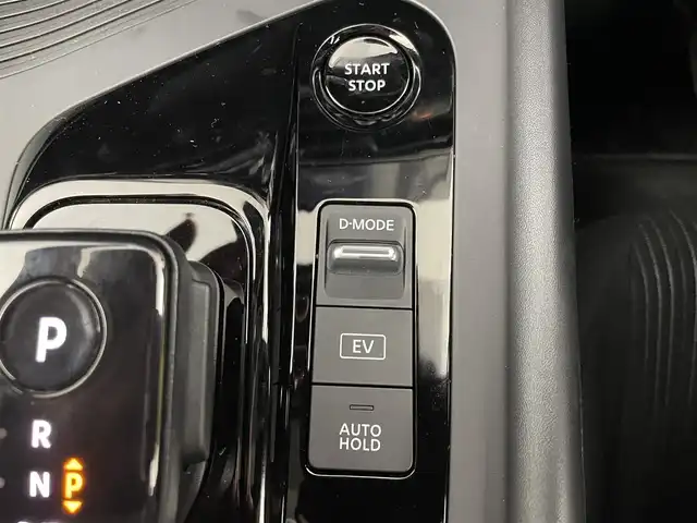 日産 ノート X 埼玉県 2024(令6)年 0.6万km ダークメタルグレー 純正ナビ/ AUX、Apple carPlay、AndroldAuto/フルセグTV/バックカメラ/スマートキー/踏み間違え防止機能/標識検知機能/インテリジェントエマージェンシーブレーキ