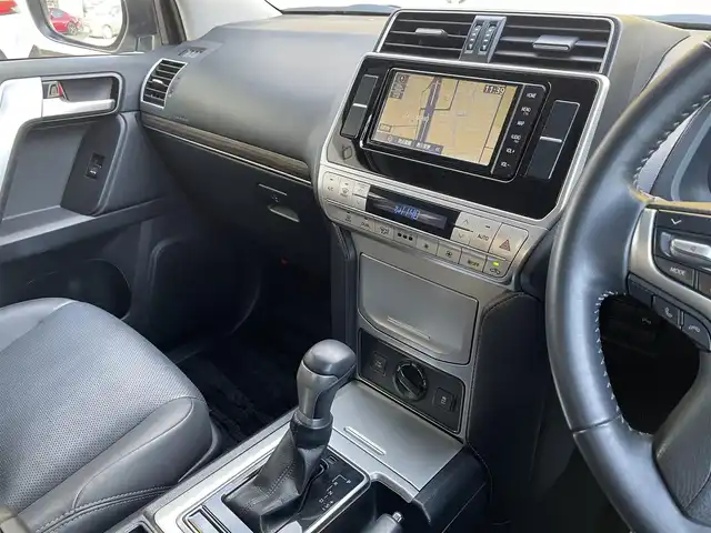 トヨタ ランドクルーザー プラド TX Lパッケージ 和歌山県 2021(令3)年 5.7万km ホワイトパールクリスタルシャイン ワンオーナー/モデリスタエアロ/サンルーフ/ディーラー純正ナビ/（AM/FM/フルセグTV/CD/DVD/SD/SDREC/Bluetooth）/D・N席パワーシート/シートヒーター/ベンチレーション/オートハイビーム/クルーズコントロール/LDA/クリアランスソナー/PCS/RSA/プッシュスタート/ETC/ドライブレコーダー/保証書/取扱説明書/スペアキー×１