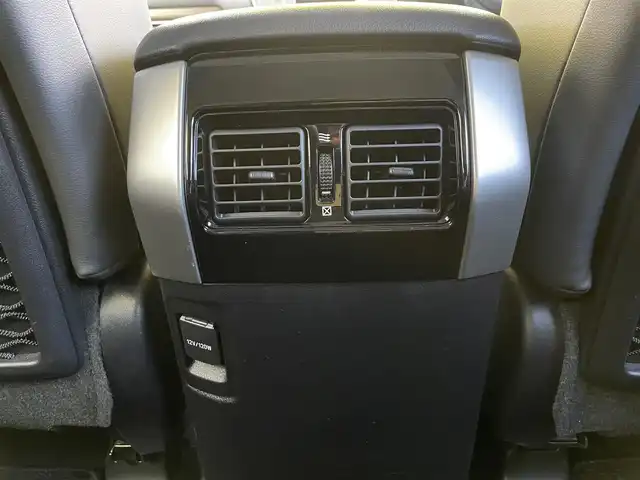 トヨタ ランドクルーザー プラド TX Lパッケージ 和歌山県 2021(令3)年 5.7万km ホワイトパールクリスタルシャイン ワンオーナー/モデリスタエアロ/サンルーフ/ディーラー純正ナビ/（AM/FM/フルセグTV/CD/DVD/SD/SDREC/Bluetooth）/D・N席パワーシート/シートヒーター/ベンチレーション/オートハイビーム/クルーズコントロール/LDA/クリアランスソナー/PCS/RSA/プッシュスタート/ETC/ドライブレコーダー/保証書/取扱説明書/スペアキー×１