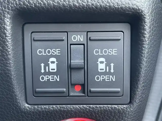 ホンダ Ｎ ＢＯＸ カスタム L ターボ 静岡県 2023(令5)年 1.5万km クリスタルブラックパール ターボ車/純正ナビ/（AM/FM/CD/BT）/バックカメラ/両側パワースライドドア/ホンダセンシング/レーダークルーズコントロール/ハーフレザーシート/前席シートヒーター/電動パーキングブレーキ/オートホールド/スマートキー/プッシュスタート/LEDヘッドライト/オートマチックハイビーム/衝突被害軽減ブレーキ/レーンキープアシスト/横滑り防止装置/純正フロアマット/純正15インチアルミホイール/ドライブレコーダー/コーナーセンサー