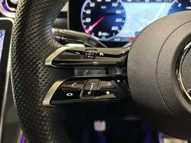 メルセデス・ベンツ Ｍ・ベンツ Ｃ２２０ｄ 愛知県 2022(令4)年 2.2万km オブシディアンブラック レーダーセーフティーパッケージ/AMGラインパッケージ/パノラマスライディングルーフ/ベーシックパッケージ/ETC