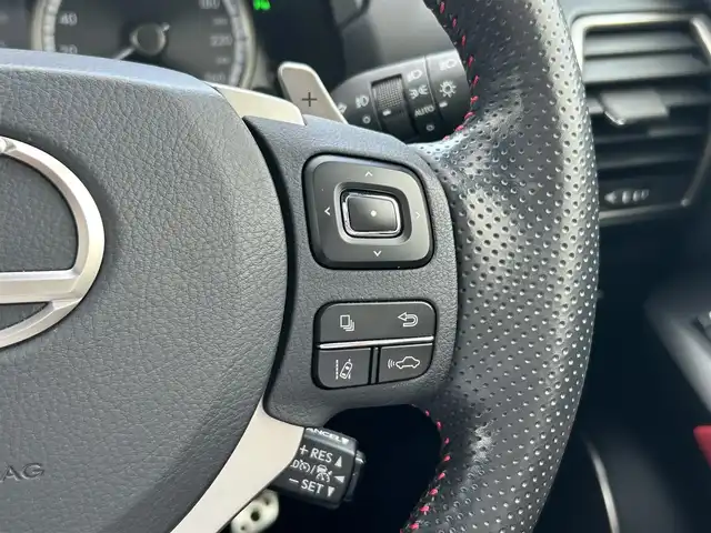 レクサス ＮＸ 300 Fスポーツ 静岡県 2018(平30)年 3.4万km ホワイトノーヴァガラスフレーク ユーザー買取車両/純正SDナビ/　【CD/DVD/BT/フルセグTV】/純正18インチAW/クルーズコントロール/ドライブレコーダー/パドルシフト/MT付AT/パワーシート（D/N席）/リアパーキングセンサー/ステアリングヒーター/オートハイビーム/アイドリングストップ/100V充電/バックカメラ/横滑り防止/スペアキー/ETC2.0/プッシュスタート