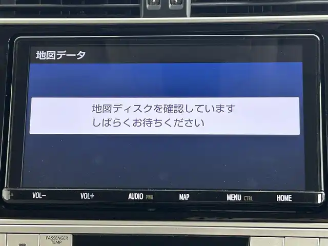 トヨタ ランドクルーザー プラド TX Lパッケージ 道央・札幌 2023(令5)年 2万km ホワイトパールクリスタルシャイン サンルーフ/モデリスタエアロ（前/後下）/ベージュレザーシート/ルーフレール/純正19インチAW/純正9インチSDナビ/（Bluetooth/フルセグTV)/プリクラッシュセーフティ/レーダークルーズコントロール/踏み間違い防止/オートハイビーム/ＬＥＤヘッドライト（Auto付）/LEDフォグランプ/ビルトインＥＴＣ/バックカメラ/シートヒーター（D/N）/エアシート（D/N）/パワーシート（D/N）/コンビハンドル/ISOFIX/ステアリングスイッチ/チルトステアリング/シートリフター/ウインカーミラー