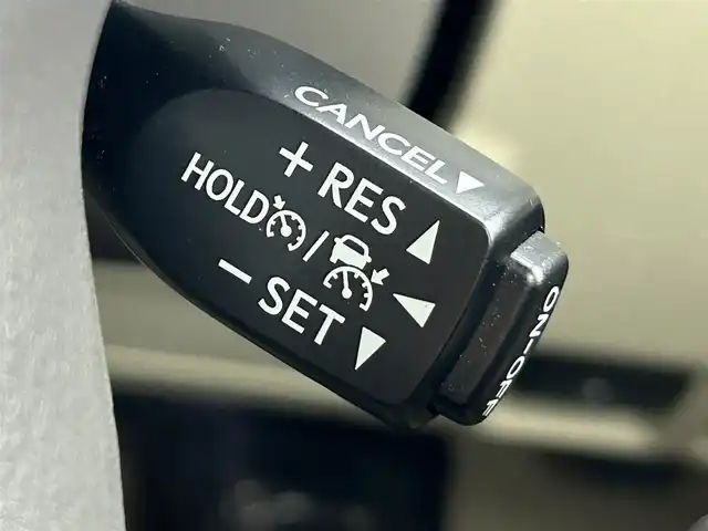 トヨタ ランドクルーザー プラド TX Lパッケージ 道央・札幌 2023(令5)年 2万km ホワイトパールクリスタルシャイン サンルーフ/モデリスタエアロ（前/後下）/ベージュレザーシート/ルーフレール/純正19インチAW/純正9インチSDナビ/（Bluetooth/フルセグTV)/プリクラッシュセーフティ/レーダークルーズコントロール/踏み間違い防止/オートハイビーム/ＬＥＤヘッドライト（Auto付）/LEDフォグランプ/ビルトインＥＴＣ/バックカメラ/シートヒーター（D/N）/エアシート（D/N）/パワーシート（D/N）/コンビハンドル/ISOFIX/ステアリングスイッチ/チルトステアリング/シートリフター/ウインカーミラー