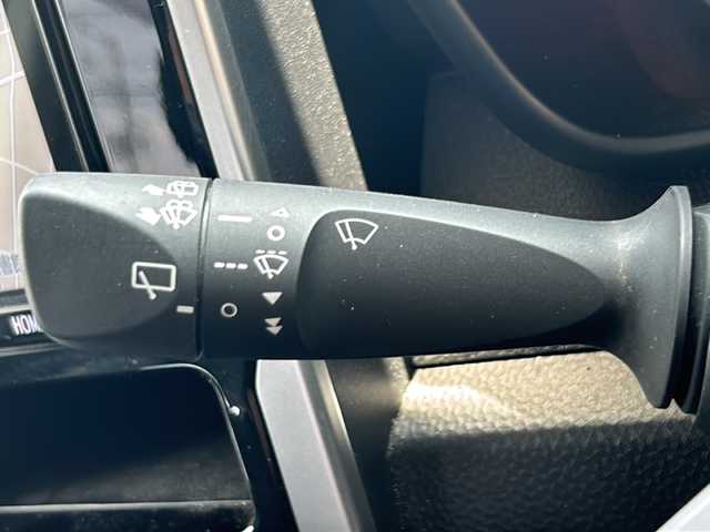 トヨタ ルーミー カスタムG 福島県 2020(令2)年 2.4万km クールバイオレットクリスタルシャイン トヨタセーフティセンス/純正9inSDナビ/　【フルセグ/CD/DVD/SD/BT】/バックカメラ/ビルトインETC/ドライブレコーダー前後/ステアリングスイッチ/レーダークルーズコントロール/LEDヘッドライト（AUTO機能付き）/　・フォグランプ/両側パワースライドドア/アイドリングストップ/横滑り防止機能/衝突軽減システム/パーキングアシスト/レーンキープアシスト/純正フロアマット/ドアバイザー/スペアキー×１