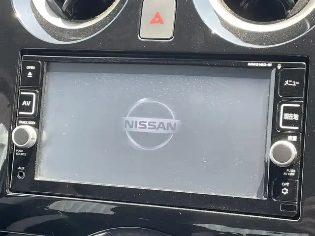 日産 ノート e－パワー X 福岡県 2016(平28)年 3.5万km ブリリアントシルバー 純正ナビ（ＭＭ３１６Ｄ－Ｗ）/フルセグTV/CD/DVD/SD/AUX/全周囲カメラ/衝突軽減/デジタルインナーミラー/レーンアシスト/コーナーセンサー/ＬＥＤヘッドライト/ＥＴＣ/スマートキー/プッシュスタート/オートライト