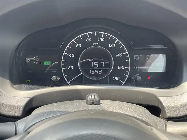 日産 ノート e－パワー X 福岡県 2016(平28)年 3.5万km ブリリアントシルバー 純正ナビ（ＭＭ３１６Ｄ－Ｗ）/フルセグTV/CD/DVD/SD/AUX/全周囲カメラ/衝突軽減/デジタルインナーミラー/レーンアシスト/コーナーセンサー/ＬＥＤヘッドライト/ＥＴＣ/スマートキー/プッシュスタート/オートライト