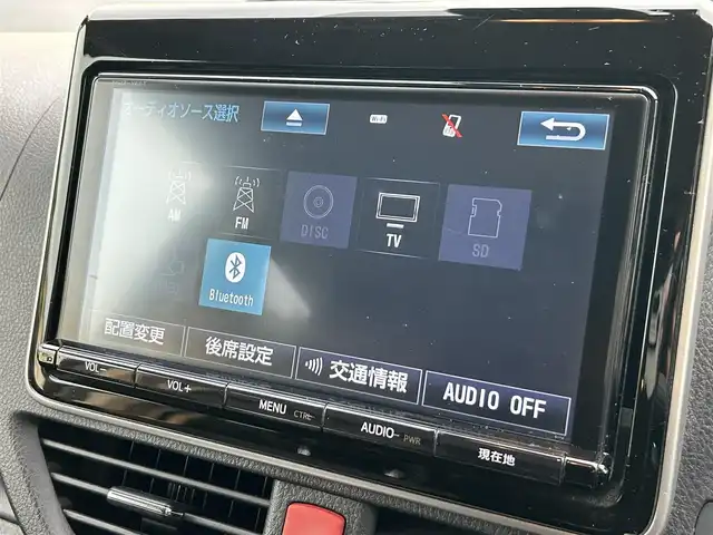 トヨタ ノア ハイブリッド Si 東京都 2016(平28)年 4.4万km ボルドーマイカメタリック ワンオーナー/純正9インチナビ/フルセグTV／Bluetoothオーディオ／DVD再生/バックカメラ/12.1型フリップダウンモニター(V12T-R66C)/両側パワースライドドア/純正ETC2.0/LEDヘッドランプ/トヨタセーフティセンス/スマートキー×2