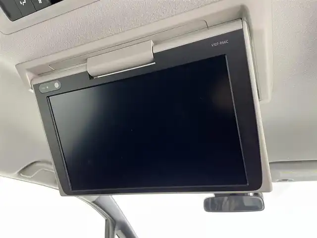 トヨタ ノア ハイブリッド Si 宮城県 2016(平28)年 4.4万km ボルドーマイカメタリック 純正9型ナビ/後席モニター/両側パワースライドドア/プリクラッシュセーフティ/レーンディパーチャーアラート/オートマチックハイビーム/バックモニター/ETC2.0/フロントウィンドウ熱線/LEDヘッドランプ/フォグランプ/フルセグTV/Bluetoothオーディオ/CD/DVD/スマートキー/禁煙車