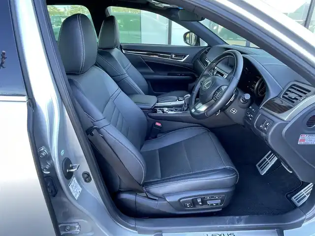 レクサス ＧＳ 350 Fスポーツ 道央・札幌 2018(平30)年 2.2万km ソニックシルバー ４WD/サンルーフ/純正メーカーナビ/CD/DVD/BD/BT/フルセグ/プリクラッシュセーフティ/横滑り防止装置/レーダークルーズコントロール/レーンキープアシスト/クリアランスソナー/ブラインドスポットモニター/バックカメラ/ビルトインETC2.0/ドライブレコーダー/DRIVEMODE切替/前席パワーシート/D席メモリーシート/前席シートヒーター/前席エアシート/レザーシート/革巻きステアリング/ステアリングリモコン/パドルシフト/自動防眩ミラー/電動パーキング/ブレーキホールド/MTモード付AT/レーダー探知機/プッシュスタート/スマートキー/３眼LEDヘッドライト/オートライト/オートハイビーム/フォグランプ/電動格納ミラー/ヒーテッドドアミラー/ウィンカーミラー/純正フロアマット/ドアバイザー