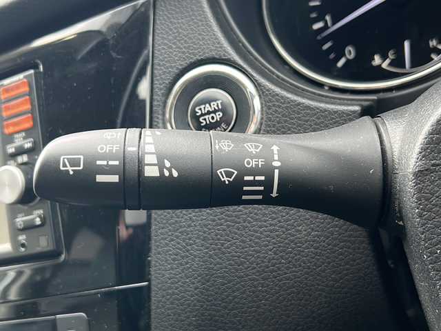 日産 エクストレイル 20X エマージェンシーブレーキ 静岡県 2016(平28)年 7.4万km ブリリアントシルバー 純正ナビ/・FM/AM/・CD/・フルセグTV/・Bluetooth/主要装備/・バックカメラ/・エマージェンシーブレーキ/・１６インチ社外アルミ/・ルーフキャリア/・前席シートヒーター/・アイドリングストップ/・横滑り防止装置/・フォグランプ/・クリアランスソナー/・車線逸脱警報/・コーナリングスタビリティアシスト/・アクティブエンジンブレーキ/・プッシュスタート